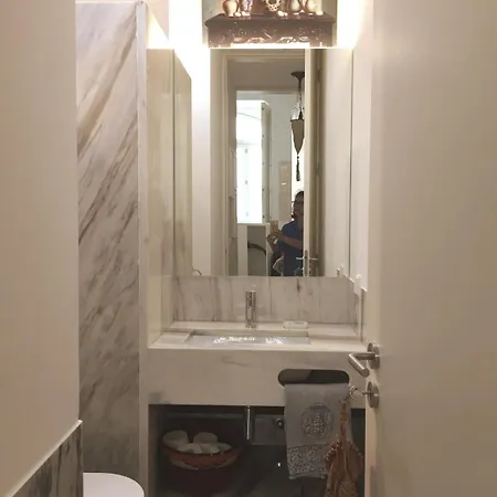 Elegant 2 Bdr, Very Well Located Next To Timeout Лісабон